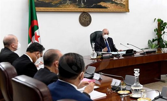 Réunion du conseil des ministres: L’examen et approbation de projets de loi et décrets