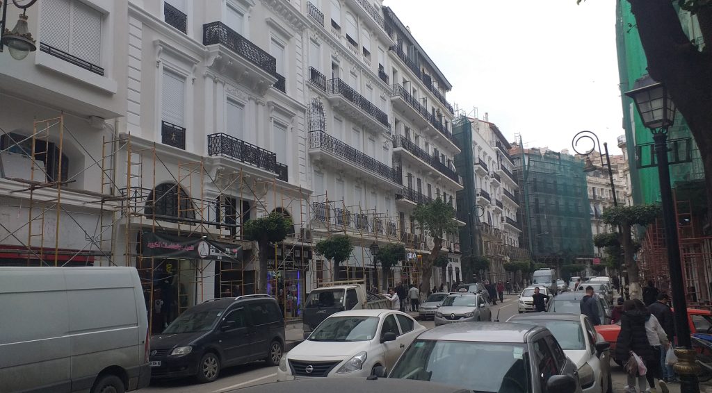 Environnement: Alger centre reprend graduellement sa blancheur