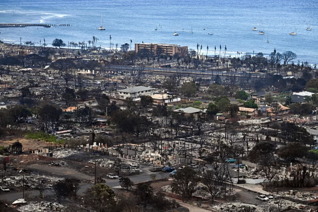 La ville balénaire hawai ravagée dans sa totalité. 89 morts dans cette catastrophe naturelle