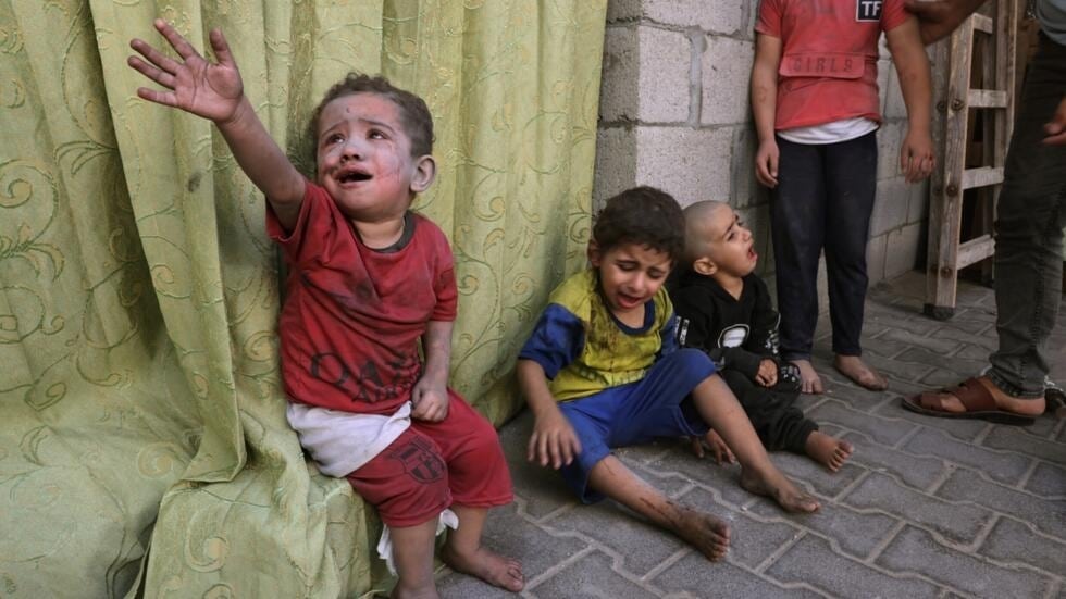GHAZA: Des dizaines de milliers d’enfants meurent sous les bombardements sionsites
