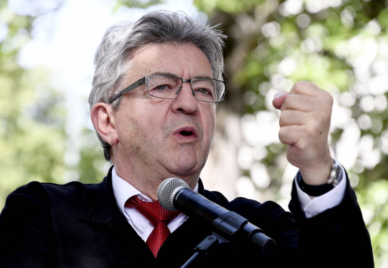 FRANCE : Jean-Luc Mélenchon désapprouve la stratégie politique du gouvernement Macronien