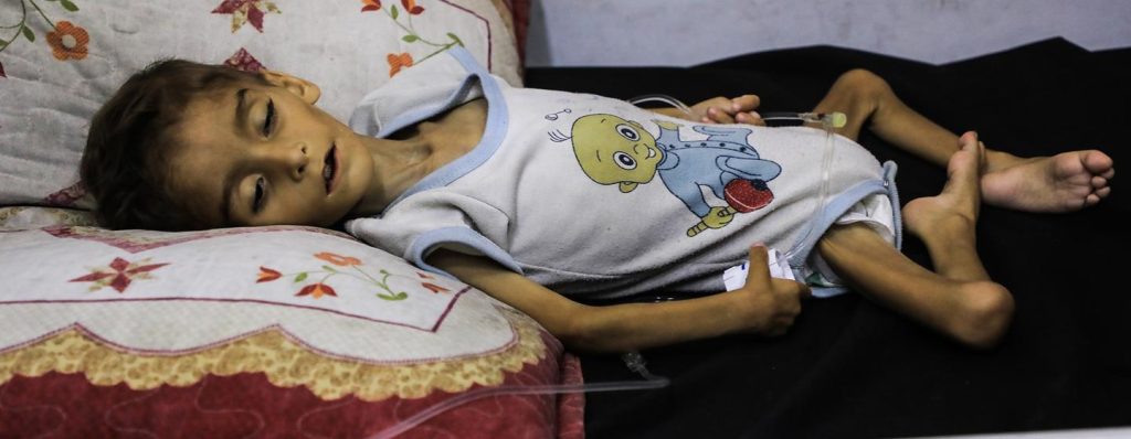 GHAZA : DES MILLIERS D’ENFANTS MEURENT DE FAIM ET DE FROID