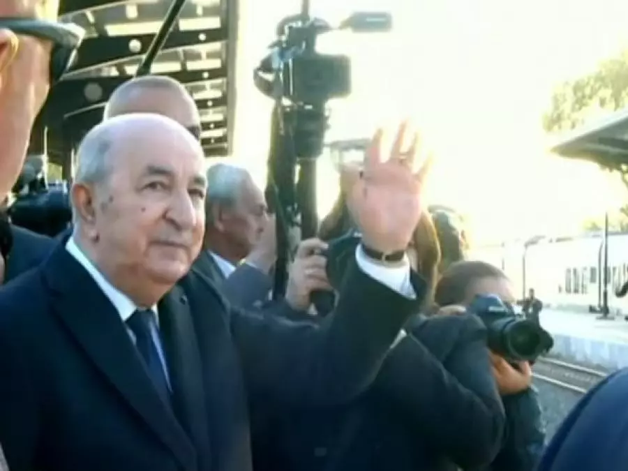 TRANSPORT DES MINERAI DE FER GARA DJEBILET A ORAN : Le président Tebboune préside la cérémonie de réception du premier train de transport