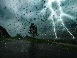 Météo Mercredi : Pluies orageuses et vent violent dans plus de 20 wilayas