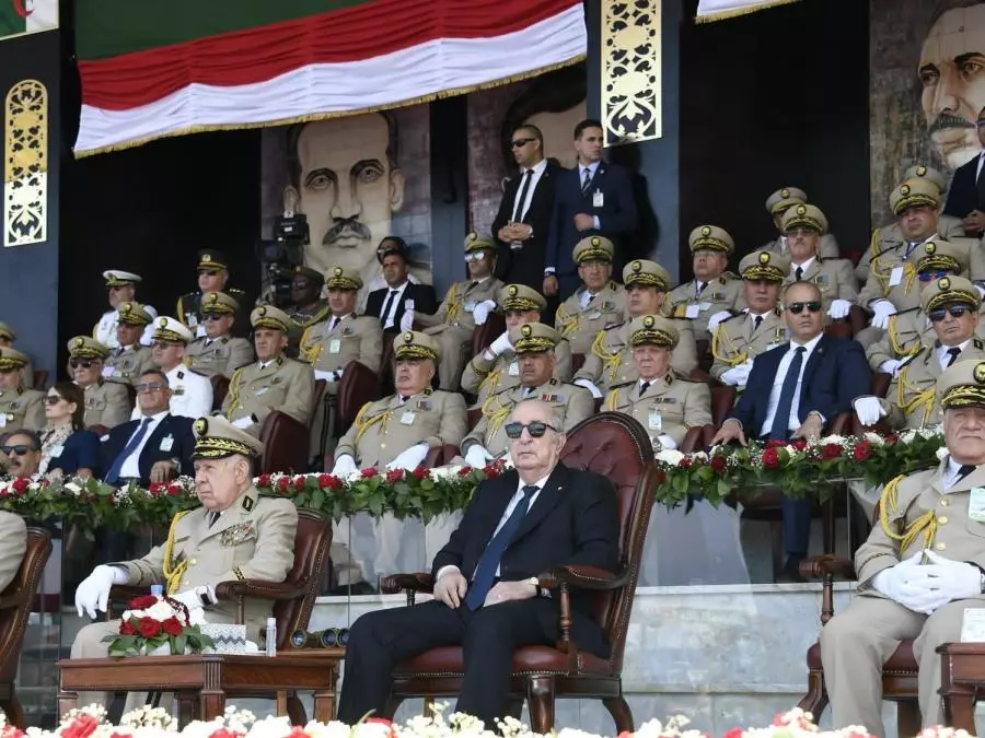 Le président de la République préside à l’Académie militaire de Cherchell la cérémonie annuelle de sortie de promotions