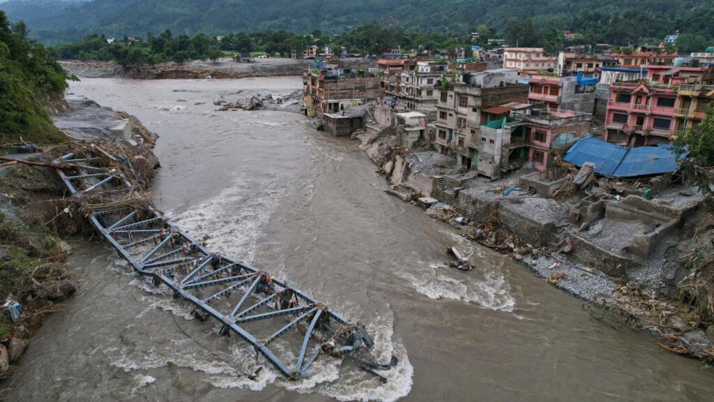 Inondation au Népal : Le bilan de la crue s’élève à 903 morts et 4 247 disparus