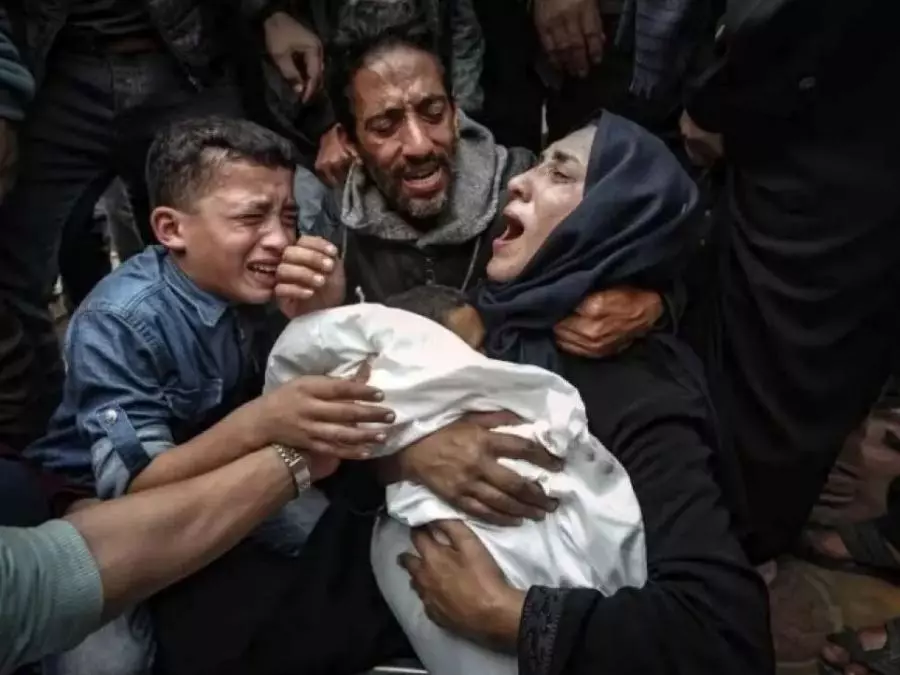 Palestine: Ghaza continue d’enterrer ses morts victimes de la barbarie Sionistes