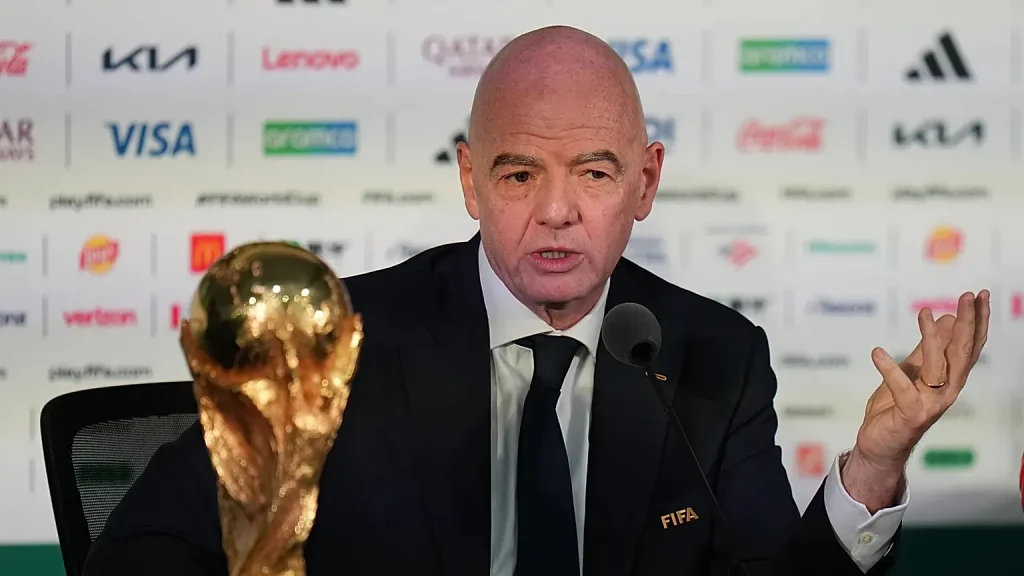 FIFA : Gianni Infantino candidat à sa propre réélection