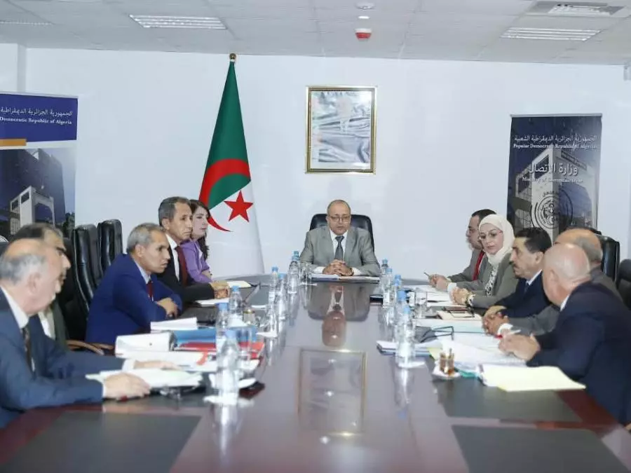 Médias : Mohamed Bouslimani rencontre les cadres dirigeants des imprimeries publiques