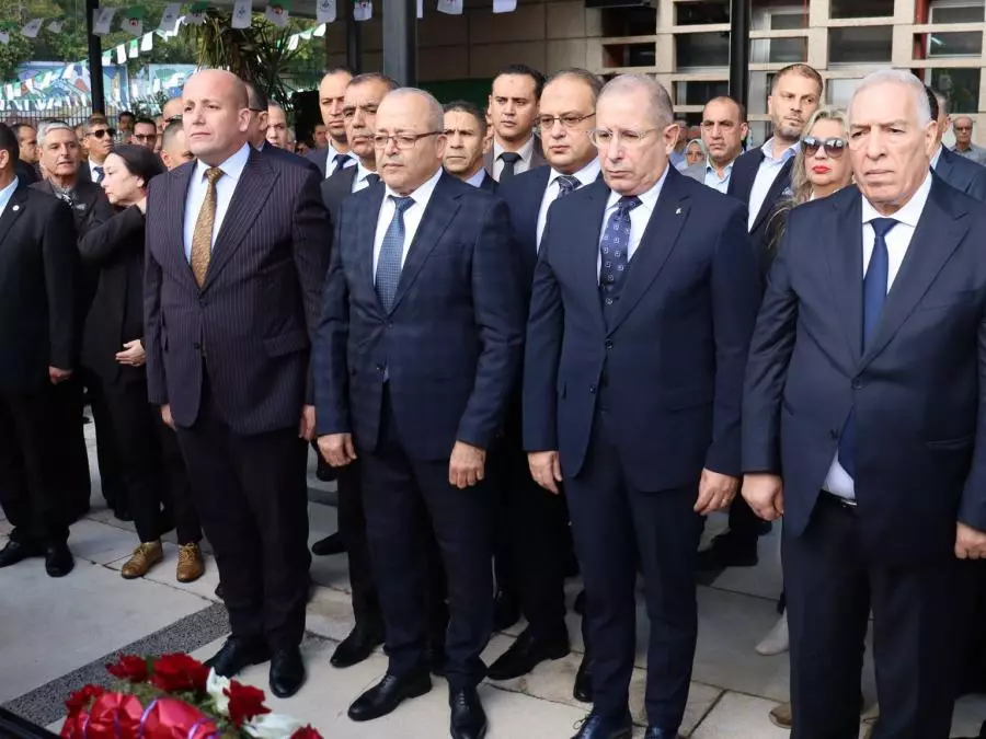 Commémorent du 64ᵉ anniversaire de leurs recouvrements: La radio est la télévision algérienne rendent hommage aux anciens fondateurs